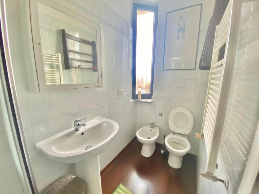 Grazioso Nel Cuore Del Tran Tran Di Milano, Perfetto Per Amici E Famiglie, Vicino A Metropolitana Appartement